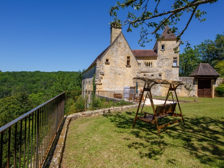 Chateau de Reignac - All You Need to Know BEFORE You Go (with Photos)